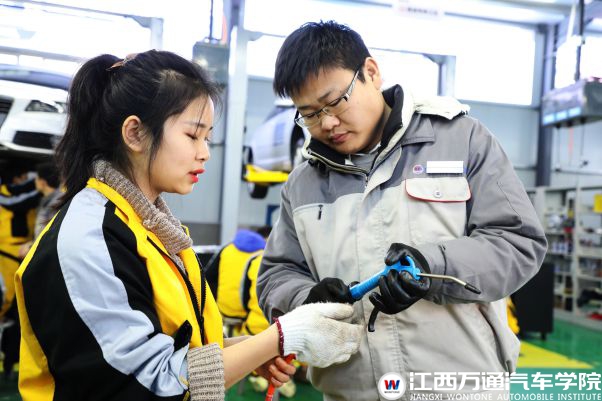3-8女生实训 (2)_compressed.jpg