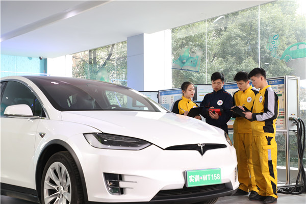 【行业资讯】未来3-5年新能源汽车行业发展的4个趋势！