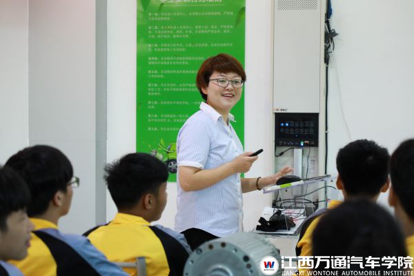 8-15国力宣讲会 (5)_compressed.jpg