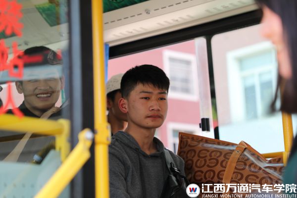 837A8764_compressed.jpg