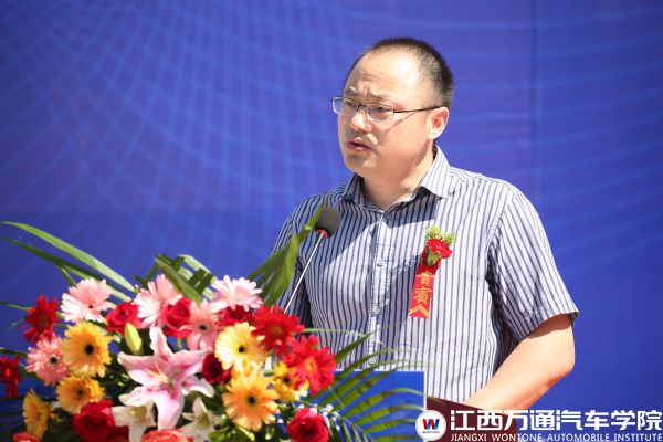 徐念峰 中国汽车工程学会 汽车应用与服务分会秘书长。_compressed.jpg
