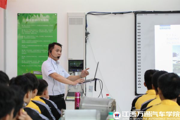 7-16阿克苏技术总监 (6)_compressed.jpg
